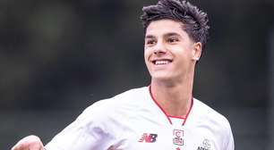 Nicolas opera o joelho no São Paulo e vira desfalque por lesão