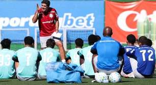 Palmeiras deve montar planos contra a LDU sem Gustavo Gómez