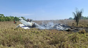 Avião de pequeno porte cai e deixa três mortos no MT