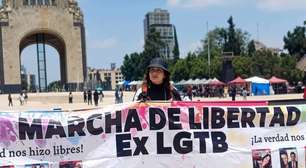 Grupo conservador reúne "ex-gays" em marcha contra direitos LGBTQIAPN+ no México