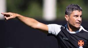 E o Alan Lescano? Vasco muda para encarar o Grêmio pelo Brasileirão