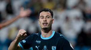Martinelli brilha com hat-trick em estreia pelo Al-Hilal no Campeonato Saudita