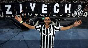 Botafogo apresenta Ziyech à torcida no Nilton Santos