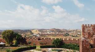 Armadilha de engenharia medieval: antigo castelo islâmico usava entrada em cotovelo e 11 torres para encurralar exércitos invasores