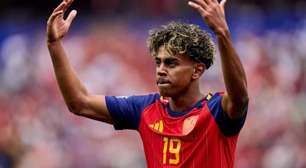 Yamal exalta Mbappé, mas reivindica Bola de Ouro: "Por tudo que ganhei"