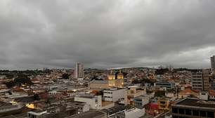 Semana começa com chances de temporal e máxima de apenas 18°C em Mogi das Cruzes