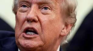 Trump diz que decidirá se EUA buscarão acordo com Irã