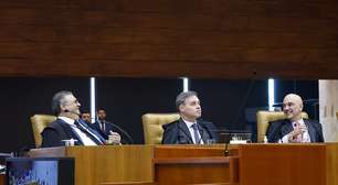 Mendonça sentará entre Dino e Moraes em sessão plenária em meio a crise histórica no STF