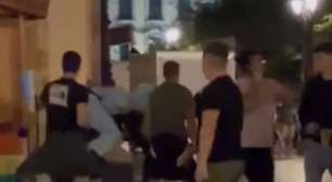 Ex-vereador é agredido com socos e chutes após defender bandeira LGBTQIA+ na Espanha