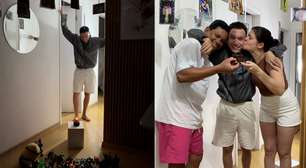 Mãe faz surpresa para aniversário de 18 anos do filho com brinquedos e fotos da infância