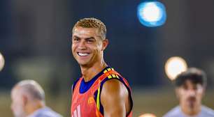 Cristiano Ronaldo negocia compra do Al-Nassr em consórcio com dono do Milan, diz jornal