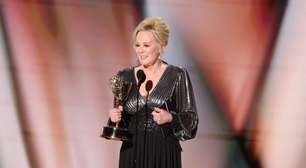 Jean Smart faz história no Emmy com quinto prêmio de Melhor Atriz por 'Hacks'