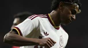 Yamal 'se elege' ganhador da Bola de Ouro: 'Mereço por tudo que conquistei'