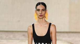 Ex-estudante de Economia, essa carioca de 23 anos teve medo de largar faculdade antes do 4º período pela passarela depois da pandemia; hoje, brilha na NYFW com Carolina Herrera: 'Honestamente, foi a melhor decisão que tomei na minha vida. É preciso ter muita resiliência, pé no chão e foco'