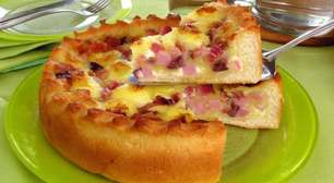 Receita fácil de torta salgada aberta com presunto e queijo