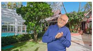 O refúgio de Ary Fontoura, aos 93 anos, em bairro nobre e litorâneo do RJ: ator tem piscina coberta, coleção de 7 mil DVDs e móveis de madeira em mansão cinematográfica; fotos