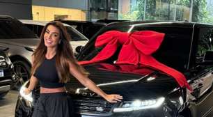 Nicole Bahls realiza sonho, ostenta carrão de luxo milionário e preço absurdo choca a web
