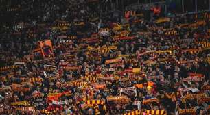 Torcedores da Roma são punidos após gesto fascista no estádio
