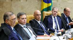 Moraes e Mendonça deveriam ser impedidos de votar? Juristas respondem perguntas de leitores da BBC sobre sessão histórica do STF