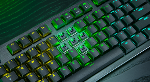 Testamos o novo teclado óptico analógico da Razer que promete virar seu acelerador nos games