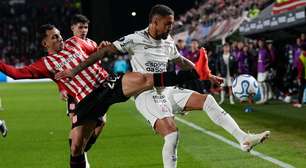 Corinthians x Estudiantes: odds para Memphis Depay chutar ao gol