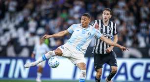 Krovinovic, Carlos Vinícius, Amuzu, Diego Caito, Jovane Cabral, Tetê, Gustavo Martins, André Henrique, Willian e Gabriel Mec: os jogadores do Grêmio com mais finalizações por jogo no Brasileirão 2026