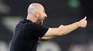 Bellão passa o bastão a Tite: "Agora são três jogos invictos, não é?"