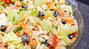 Salada de acelga cremosa com molho especial e sabor refrescante, um acompanhamento incrível