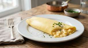 Os chefs franceses afirmam: a omelete mais macia não é feita com fogo alto, mas sim com mexidos constantes em fogo baixo