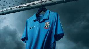 Corinthians lança camisa azul em homenagem à Invasão de 1976