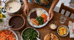 Nutricionista aponta o vegetal folhoso que mais se destaca quando o assunto é fortalecer os ossos