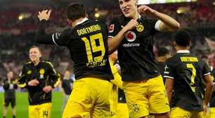 Dortmund vence o Stuttgart e mantém 100% na Bundesliga