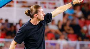 Com Monaco na liderança, Filipe Luís prega "humildade"