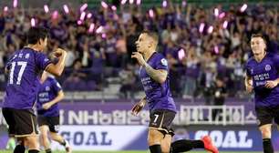 Matheus Oliveira faz golaço e vira maior artilheiro do Anyang