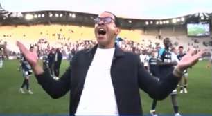 Vídeo: técnico provoca torcida do ex-clube e causa briga em campo