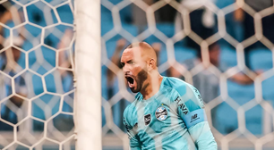 Weverton faz milagres para o Grêmio e segura empate com o Palmeiras