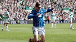 Rangers cala o Celtic no Old Firm e vence clássico pelo Campeonato Escocês