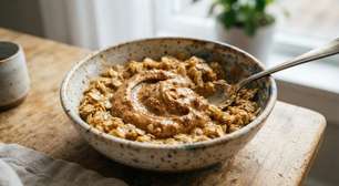 Pasta de amendoim com aveia não serve apenas para dar sabor: a combinação acrescenta proteínas, fibras e gorduras insaturadas e deixa o café da manhã mais completo