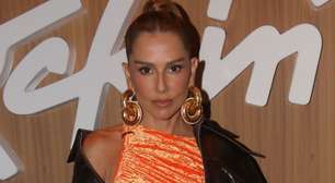 O mantra de Deborah Secco, aos 46 anos, é a dose de autoestima que você precisa para hoje: 'Eu sempre falo que mulher bonita é mulher feliz. E eu acho que nunca me vi tão bonita quanto nos momentos onde eu estava muito feliz'
