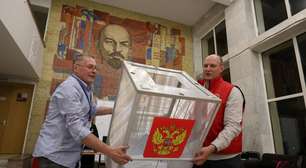 Partido de Putin obtém maioria recorde em eleição legislativa marcada por ofensiva ucraniana