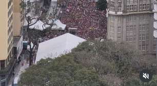 Vídeo enganoso subestima público em comício de Lula em Curitiba