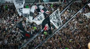 Torcedores do Vasco protestam contra consórcio FlaFlu no Maracanã