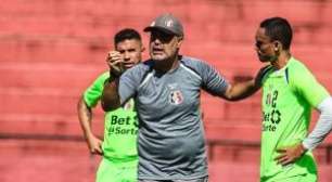 Cristian de Souza freia euforia no Santa Cruz antes de jogo que pode garantir acesso: "manter os pés no chão"