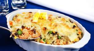 Receita de Arroz à Grega com Camarão Pronta em 30 Minutos