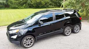 Ford EcoSport de seis rodas aparece em leilão nos Estados Unidos