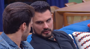 'A Fazenda 18': Renê Thristan dispara contra Daniel Erthal e o acusa de vigiá-lo no banho: 'Tá faltando'