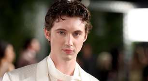 Troye Sivan fala sobre novo álbum, turnê com Charli XCX e colaboração com Nicole Kidman