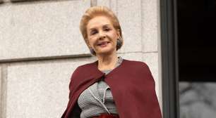 Cinco saias midi inspiradas em Carolina Herrera para você estar no seu melhor na Primavera 2026; elas podem ser combinadas com botas, sapatos de salto alto ou sandálias