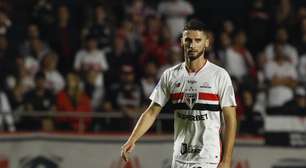 Zagueiro titular do São Paulo rompe LCA e não joga mais em 2026