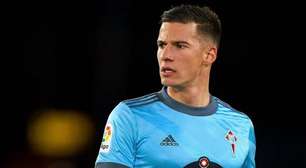 Santi Mina é condenado a quatro anos de prisão por abuso sexual